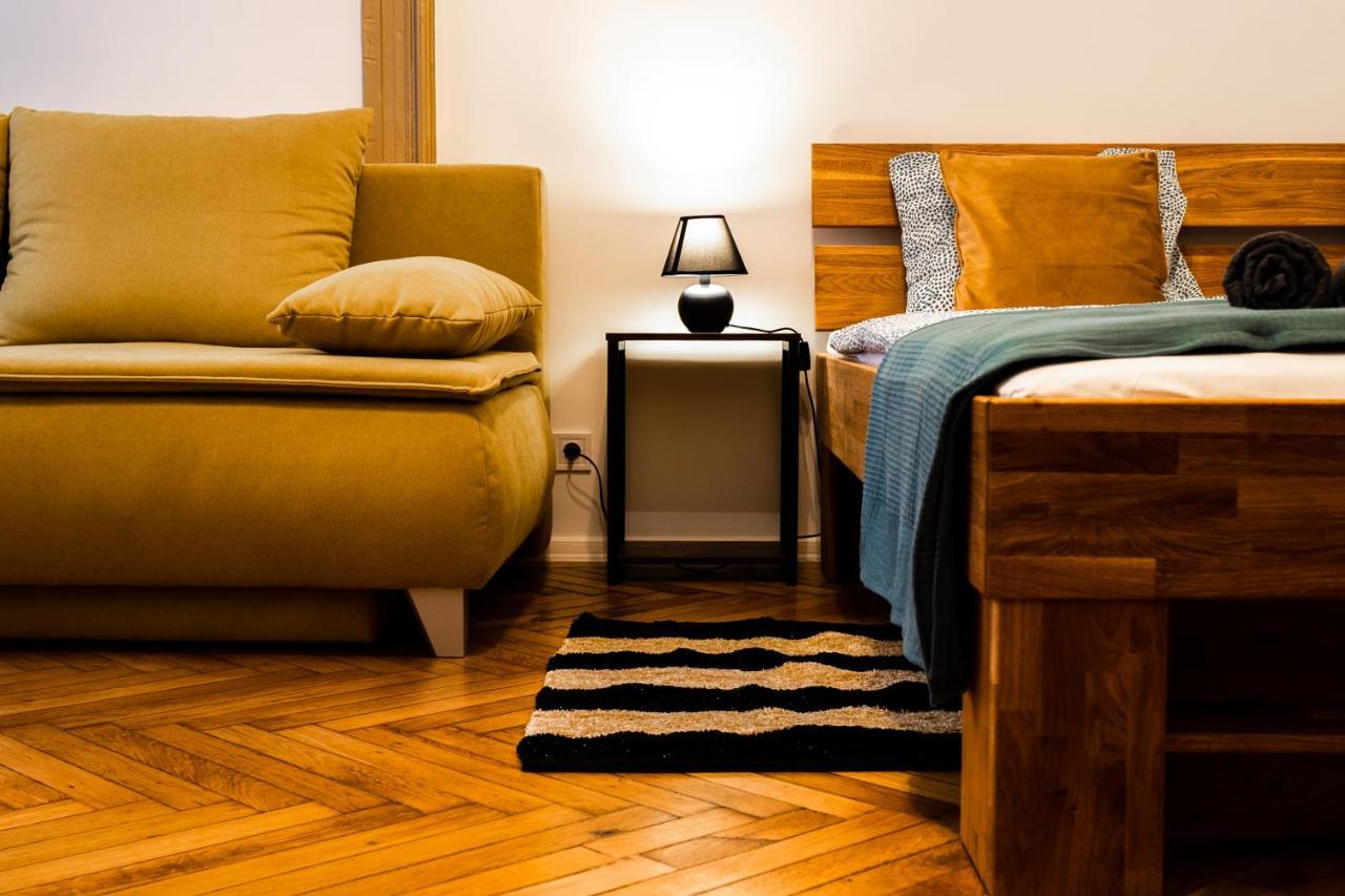 Palace Quarter Suite 布达佩斯 外观 照片